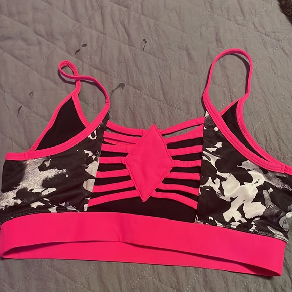 Spirts bra - Picture 2 of 3